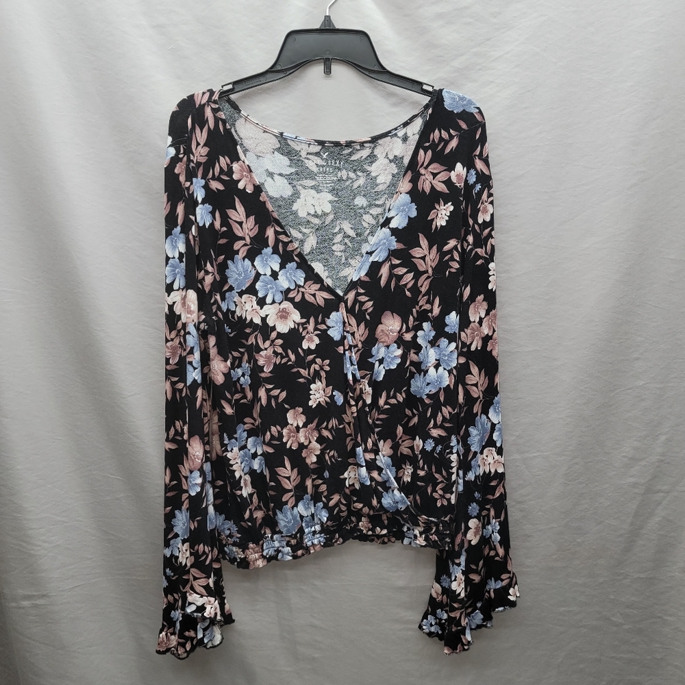 American Eagle women's flowy floral print long bell sleeve blouse top